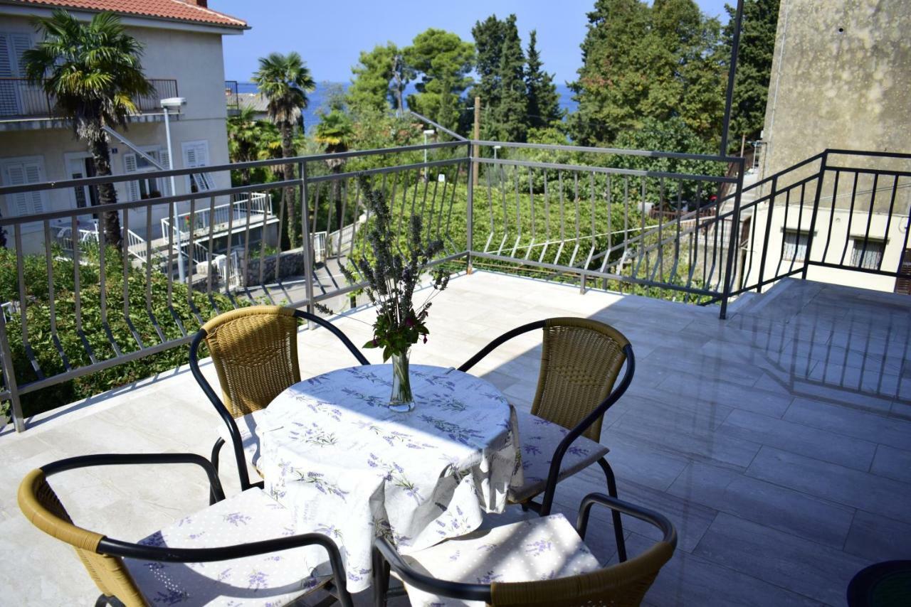 Apartments Maestral Malinska Exterior foto